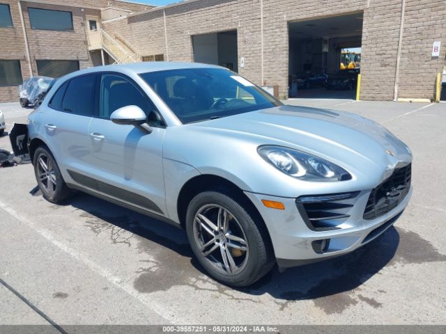 2017 PORSCHE MACAN WP1AA2A57HLB05165