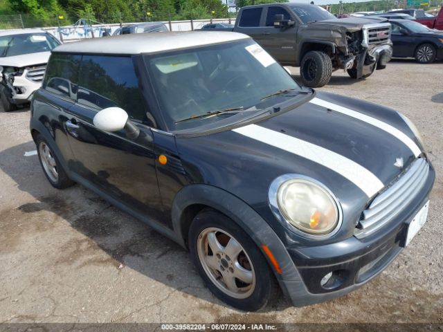 2007 MINI COOPER WMWMF33587TL68666