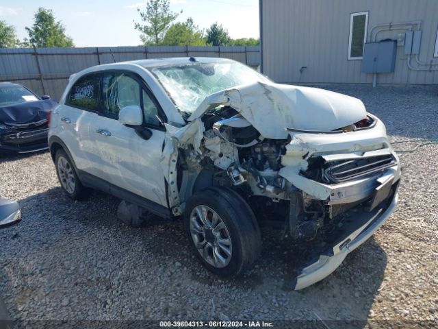 2016 FIAT 500X ZFBCFYBT0GP330768