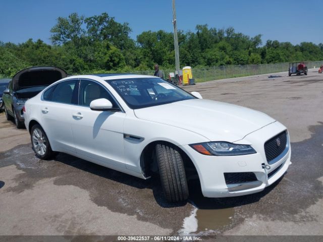 2016 JAGUAR XF SAJBD4BV5GCY09629