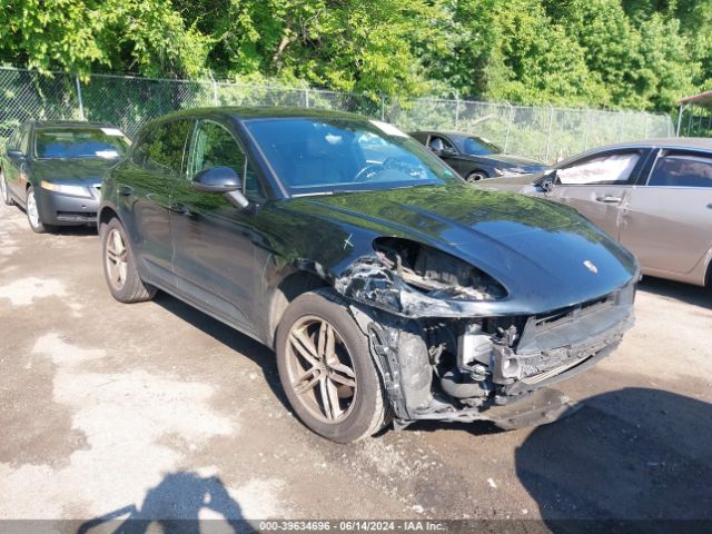 2017 PORSCHE MACAN WP1AA2A58HLB06177