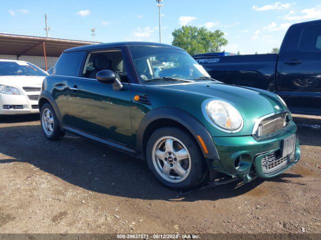 2011 MINI COOPER WMWSU3C58BT182373