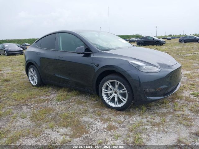 2024 TESLA MODEL Y 7SAYGDED8RF091327
