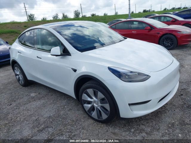 2024 TESLA MODEL Y 7SAYGDEE2RA282490