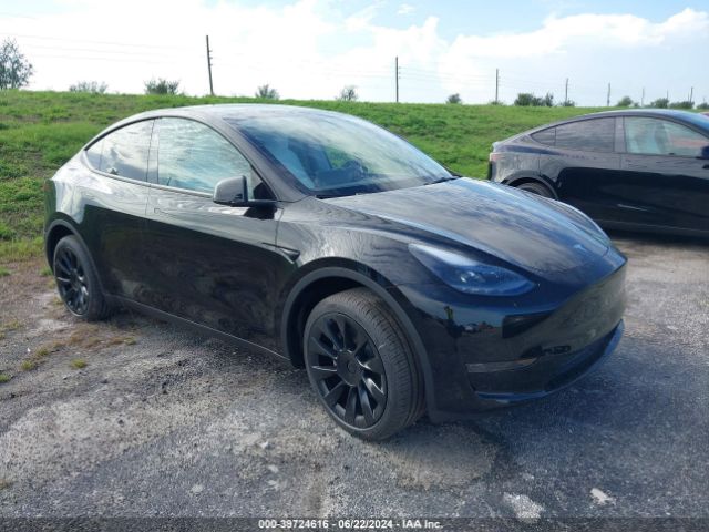 2024 TESLA MODEL Y 7SAYGDED5RF092855