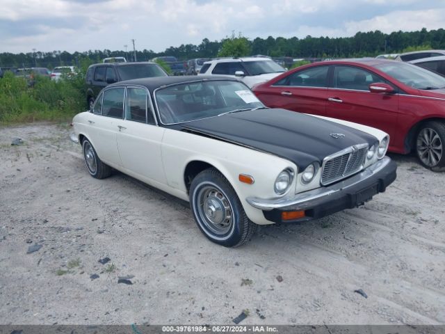 1976 JAGUAR E-PACE UG2T57931BW      