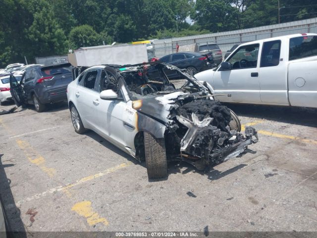 2017 JAGUAR XF SAJBK4BV8HCY30773