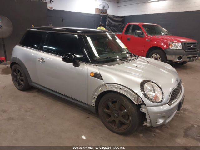 2008 MINI COOPER WMWMF33548TT66429