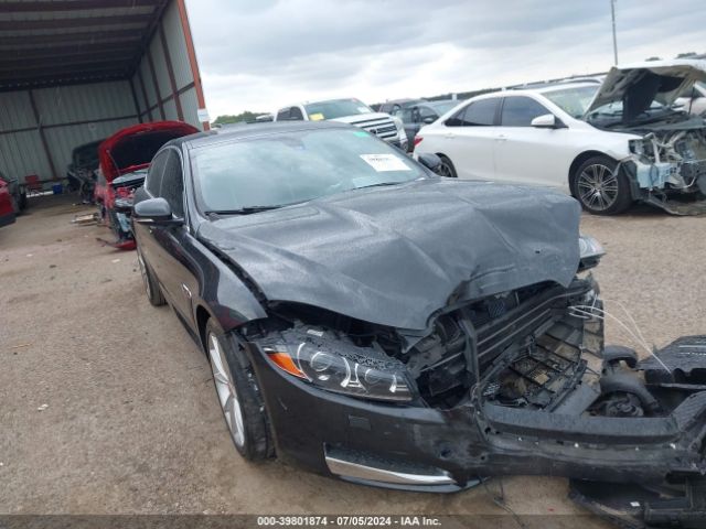 2015 JAGUAR XF SAJWA0F71F8U60095