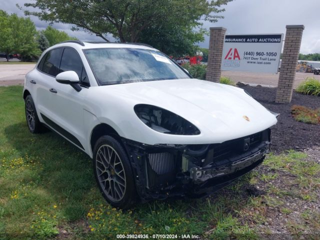2018 PORSCHE MACAN WP1AB2A55JLB39396