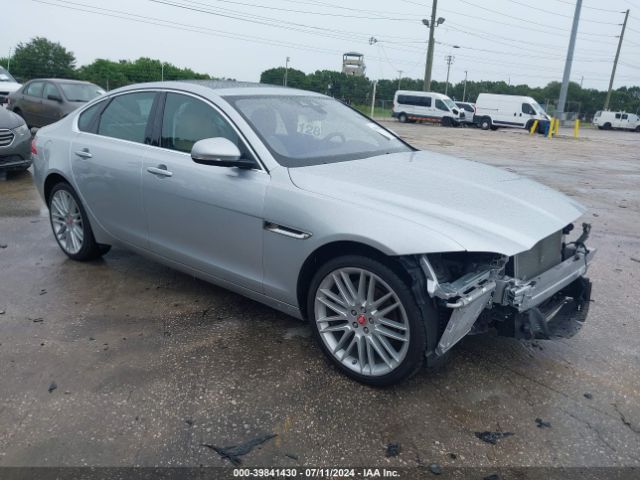 2018 JAGUAR XF SAJBE4FX8JCY67220