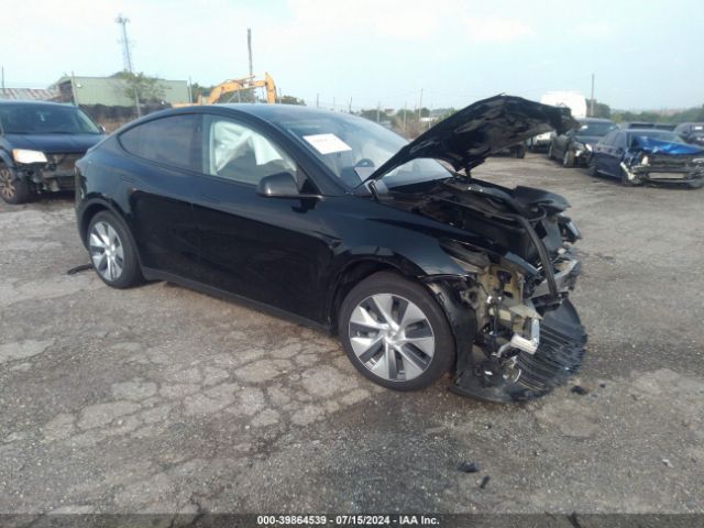 2024 TESLA MODEL Y 7SAYGAEE0RF987953