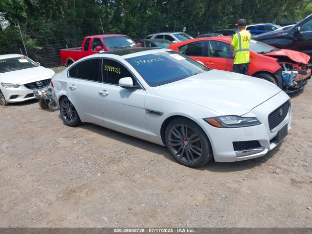 2016 JAGUAR XF SAJBK4BV8GCY05760