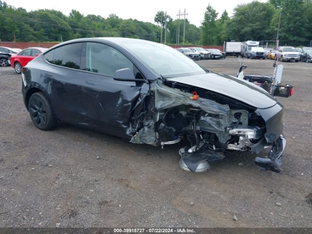 2024 TESLA MODEL Y 7SAYGDEE3RA300253