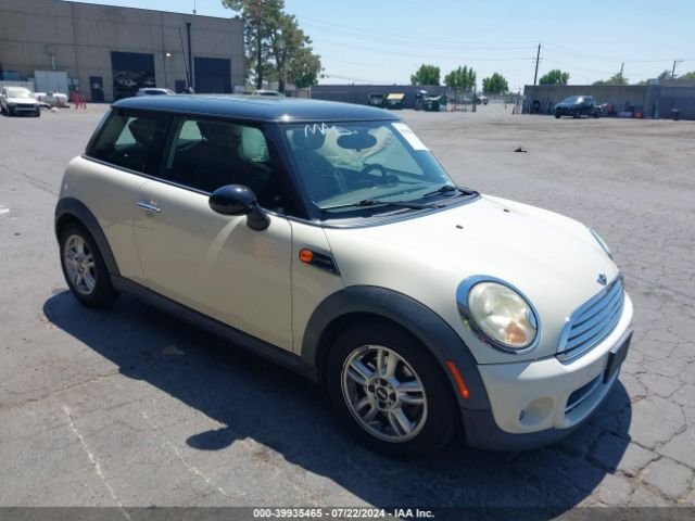 2011 MINI COOPER WMWSU3C52BT094371