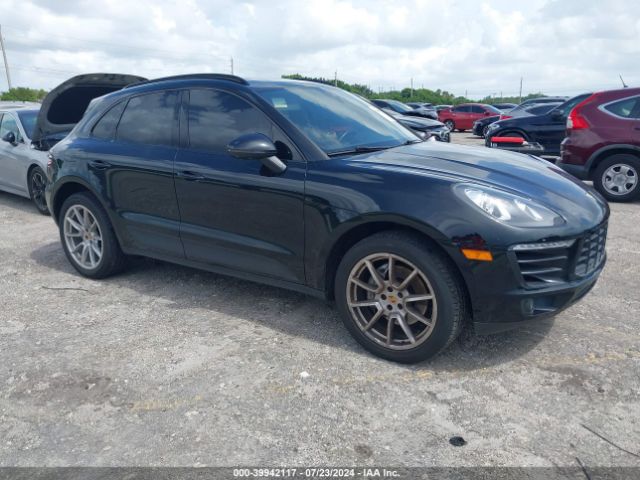 2017 PORSCHE MACAN WP1AB2A50HLB17669