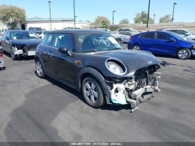 2018 MINI HARDTOP WMWXP5C55J2G61558