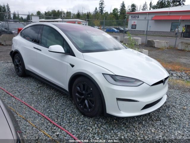 2022 TESLA MODEL X 7SAXCBE51NF332935