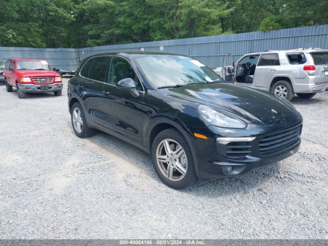 2017 PORSCHE CAYENNE WP1AB2A20HLA52845