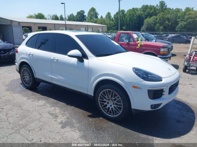 2016 PORSCHE CAYENNE WP1AB2A29GLA95546