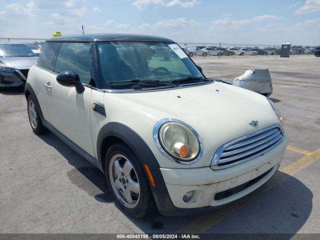 2009 MINI COOPER WMWMF33589TT68833