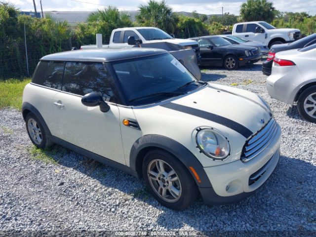 2013 MINI HARDTOP WMWSU3C54DT686714