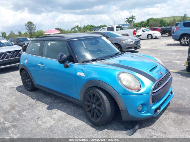 2016 MINI HARDTOP WMWXP7C55G3B92843