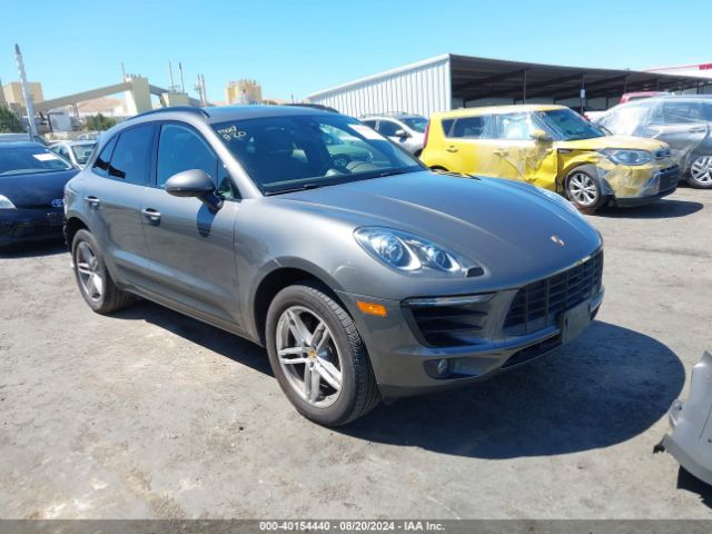 2017 PORSCHE MACAN WP1AA2A57HLB82828