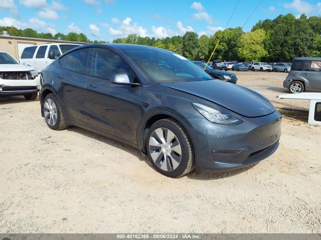 2022 TESLA MODEL Y 7SAYGDEE7NF372439