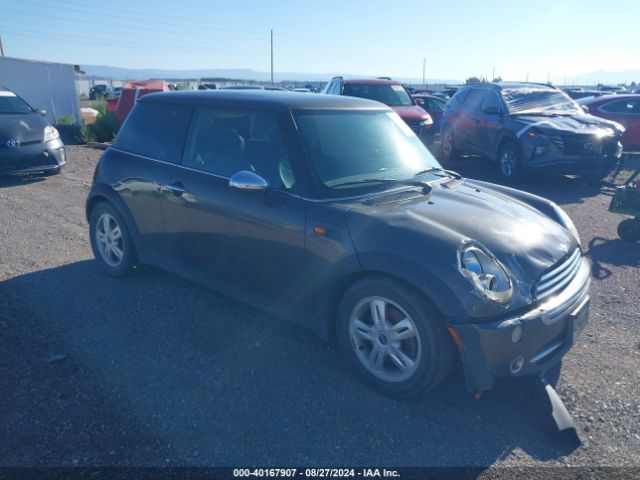 2006 MINI COOPER WMWRC33556TK66464