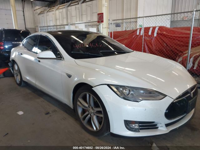 2015 TESLA MODEL S 5YJSA1S23FF095335