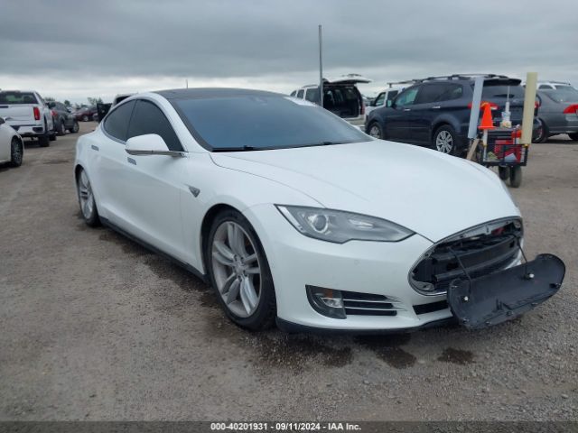 2015 TESLA MODEL S 5YJSA1H25FFP74451