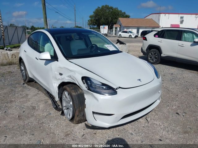 2022 TESLA MODEL Y 7SAYGAEE6NF425114