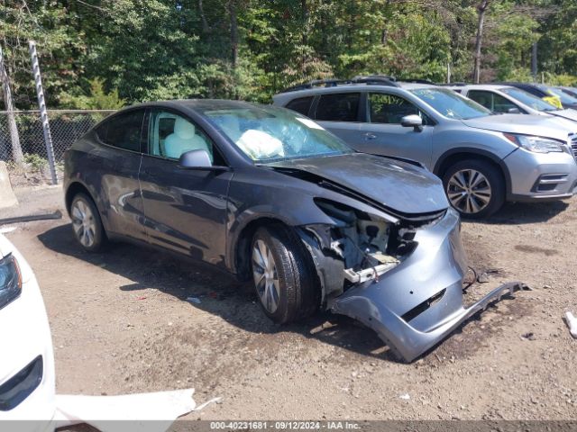 2022 TESLA MODEL Y 7SAYGDEE9NF377559