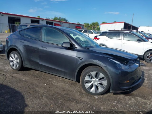 2024 TESLA MODEL Y 7SAYGDED0RF092181