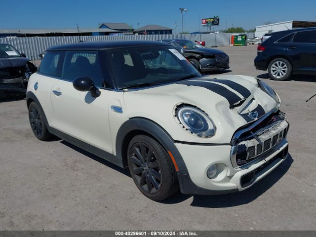 2015 MINI HARDTOP WMWXP7C54F2A39584
