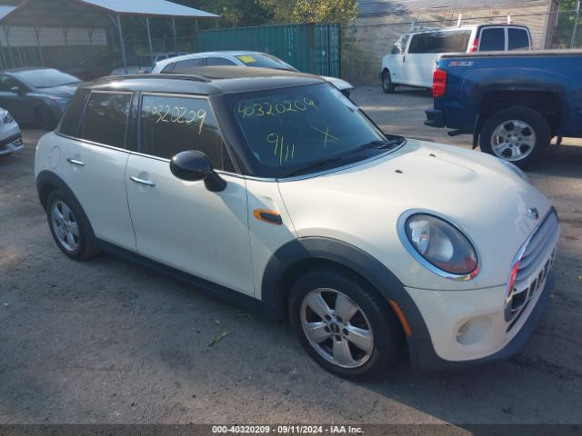2015 MINI HARDTOP WMWXS5C53FT828688