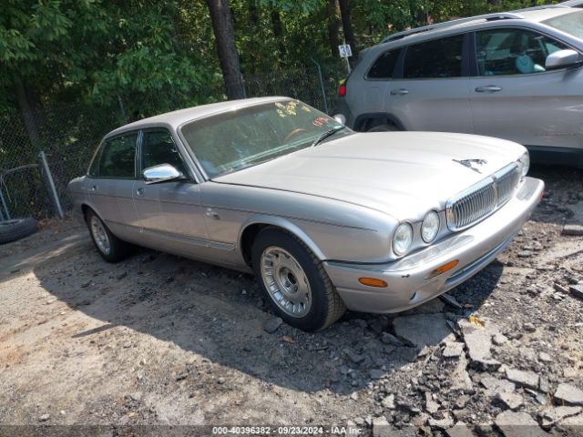 2000 JAGUAR XJ8 SAJDA24C7YLF07961