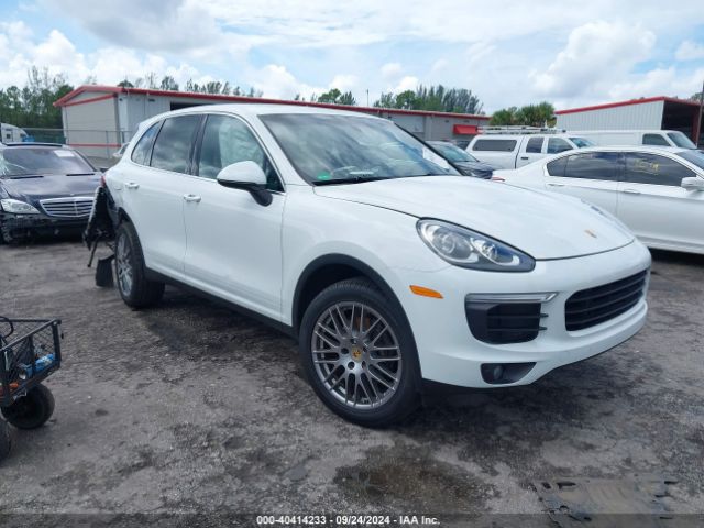2016 PORSCHE CAYENNE WP1AA2A28GKA37940