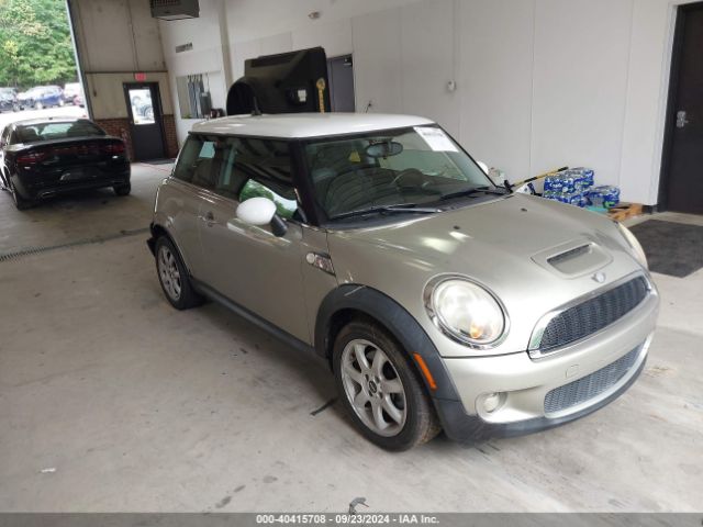 2007 MINI COOPER S WMWMF735X7TL92457