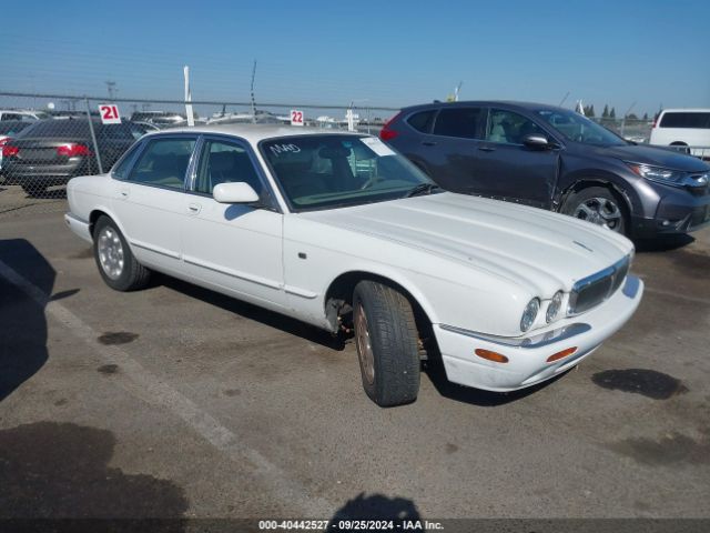 2001 JAGUAR XJ8 SAJDA14C21LF21444