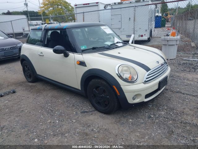 2009 MINI COOPER WMWMF33579TU75940
