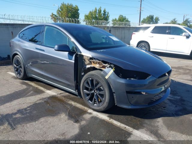 2022 TESLA MODEL X 7SAXCBE56NF360942