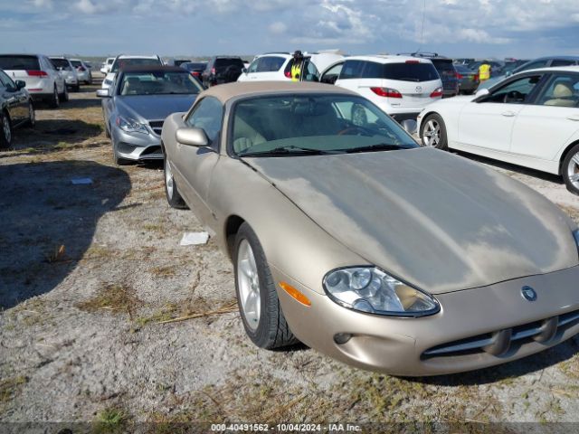 1998 JAGUAR XK8 SAJGX2245WC030819