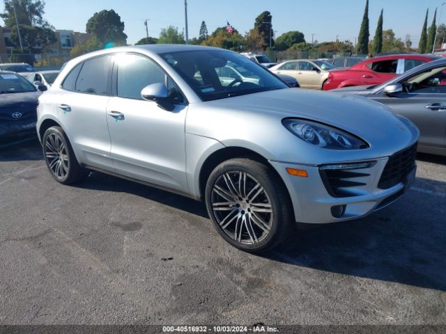 2017 PORSCHE MACAN WP1AB2A51HLB18135