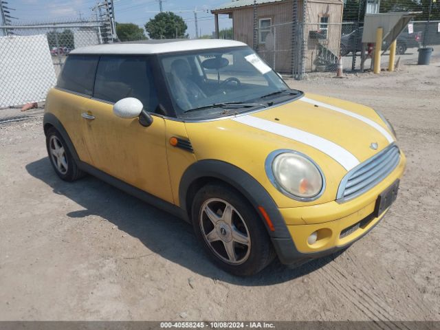 2007 MINI COOPER WMWMF33537TL67957