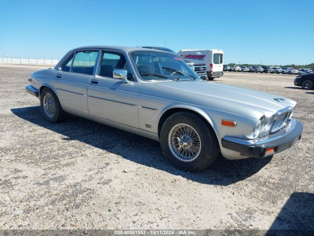 1985 JAGUAR XJ6 SAJAV134OFC393677