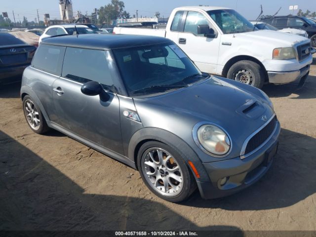 2008 MINI COOPER S WMWMF735X8TT92024