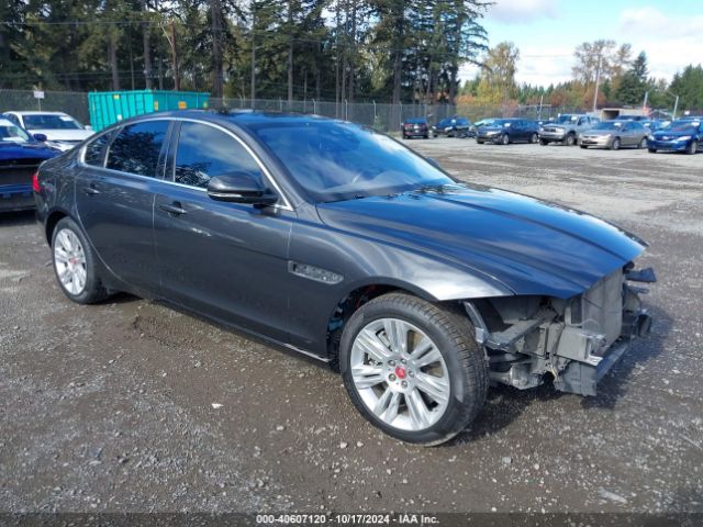 2017 JAGUAR XF SAJBD4BV7HCY33657