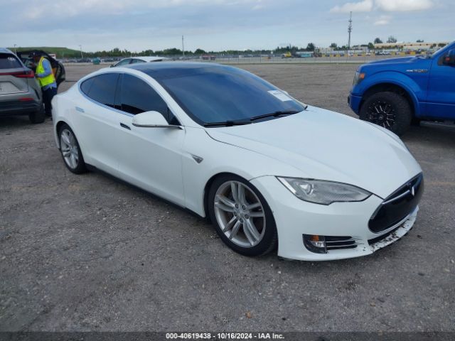 2014 TESLA MODEL S 5YJSA1S18EFP33102